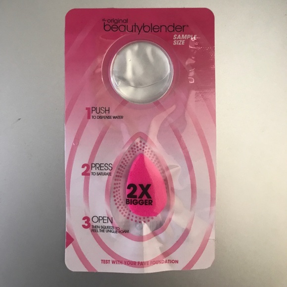 beauty blender foundation sample